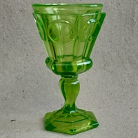 antique gren vaseline glass russian hexagonal goblet antik grønt vinglas genbrug